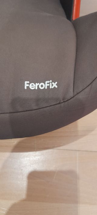 Silla para coche niño. Bebeconfot Ferofix
