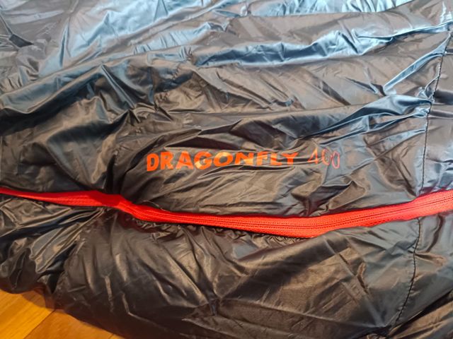 Saco de plumas marca neozelandesa Macpac