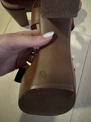 Sandalias piel almatrichi