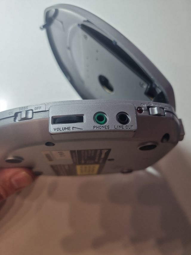 Discman CD/MP3 Roadstar PCD-3025MP