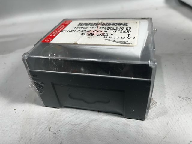 CAJA BOMBILLAS COCHE JAGUAR