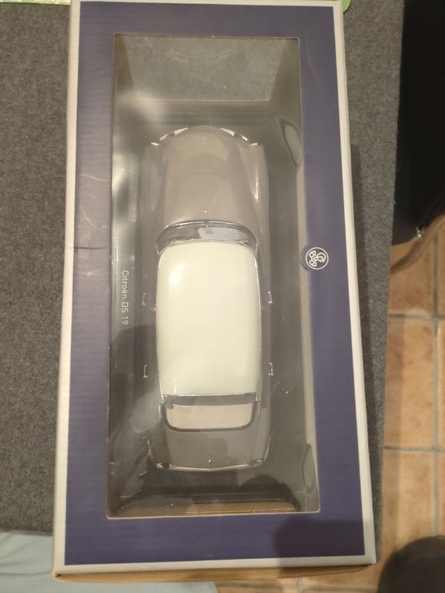 Citroen DS 19 Norev coche coleccionista