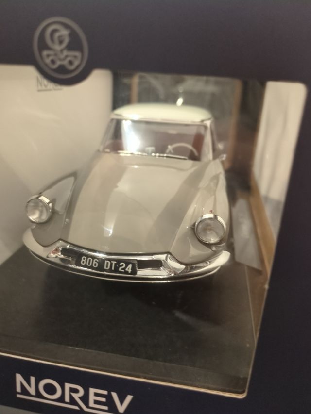 Citroen DS 19 Norev coche coleccionista