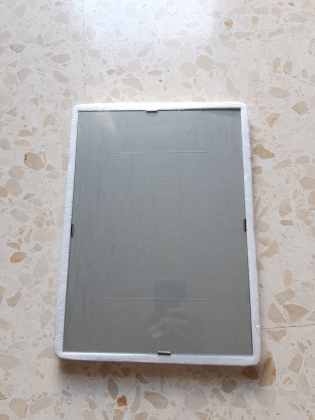 Cuadro pinzas 21x29.5cm