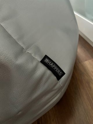 Puff color gris / plateado