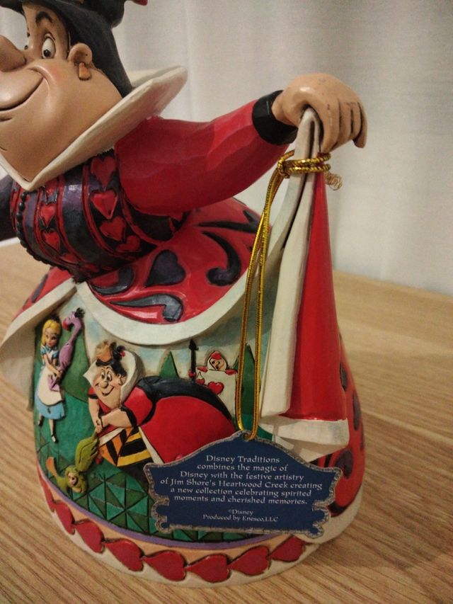 Figura de colección reina de corazones