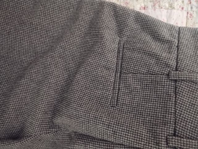 Pantalón cuadritos gris