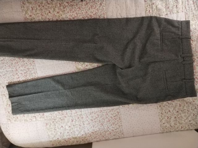 Pantalón cuadritos gris