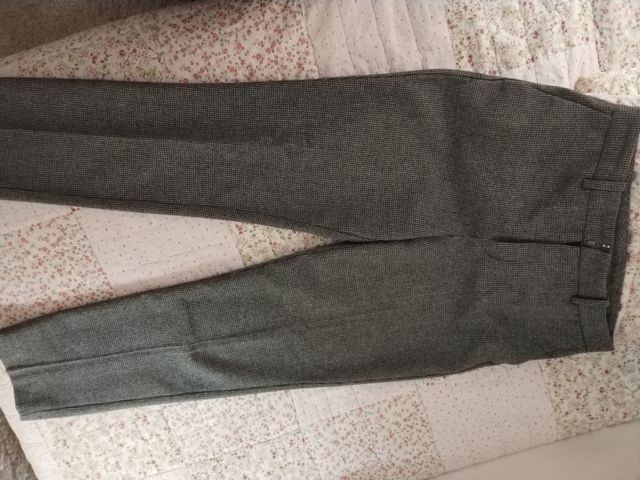 Pantalón cuadritos gris