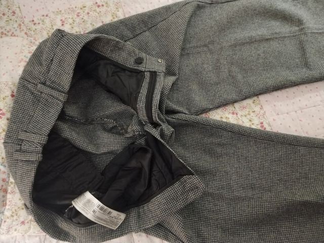 Pantalón cuadritos gris