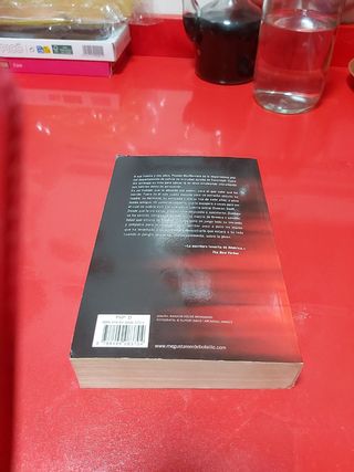 Sola ante el peligro