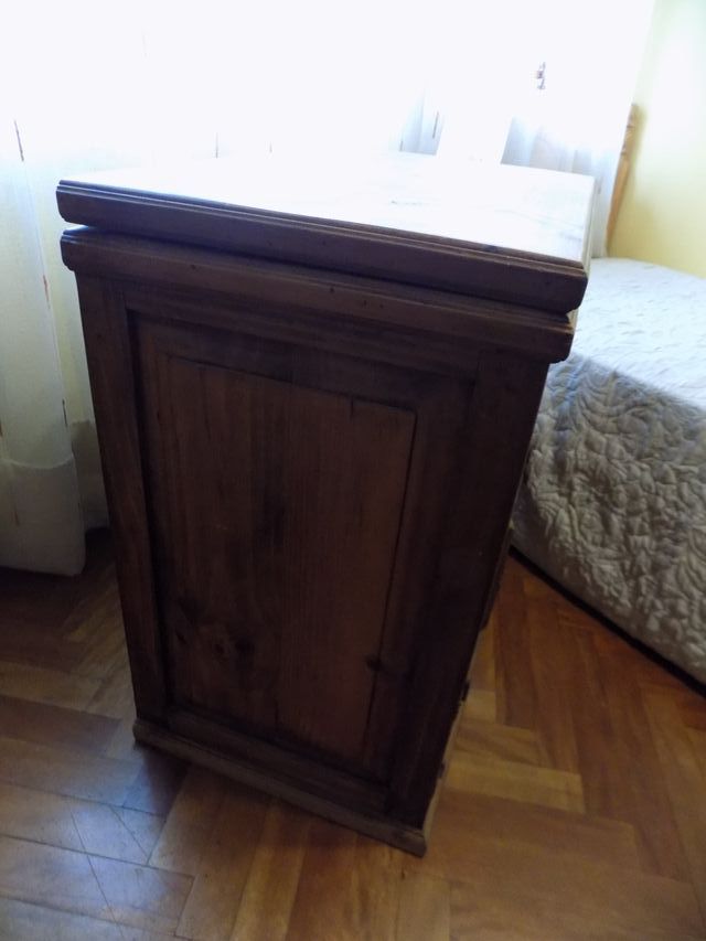 MUEBLE AUXILIAR DE MADERA MEJICANO