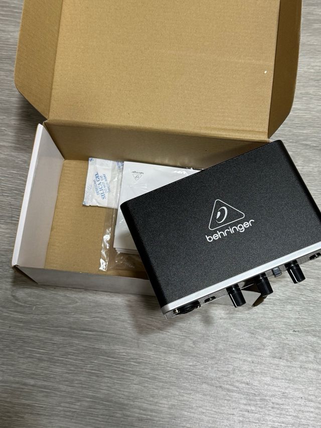 Interfaccia audio USB UMC22 di BEHRINGER