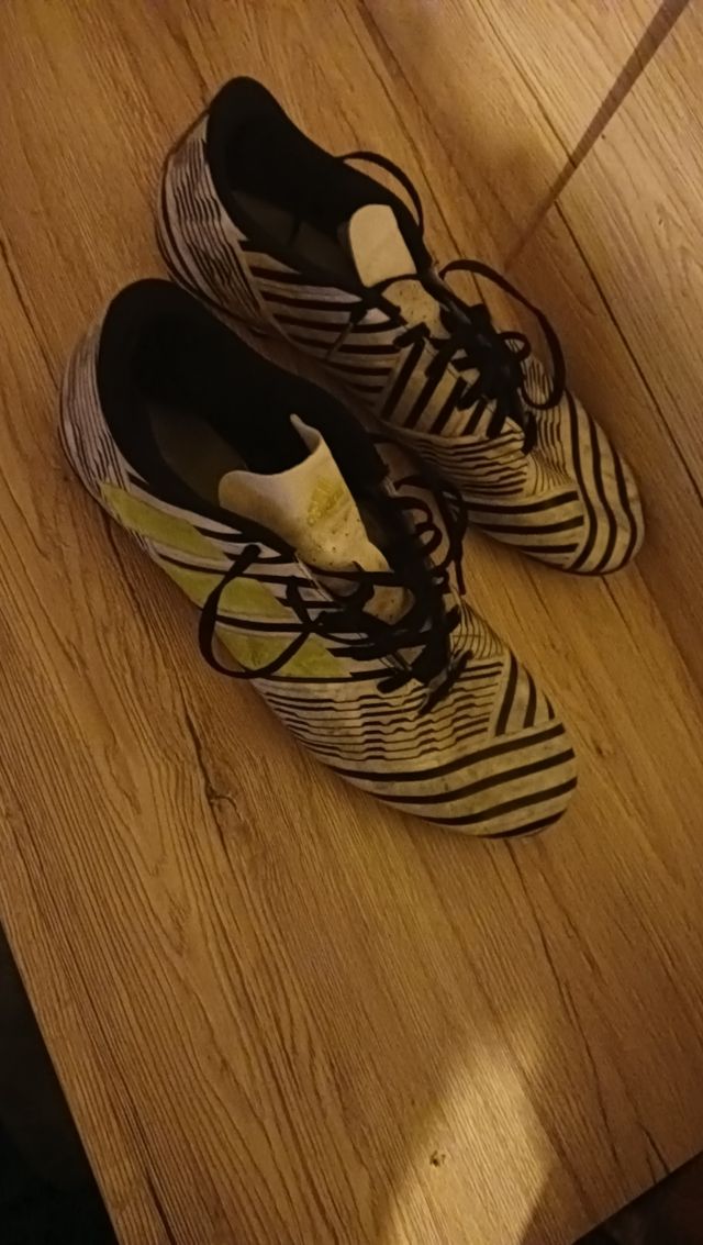 Botas de futbol 46 +cosas en mi perfil