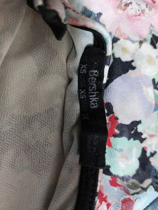 Mono corto flores .Berskha.Talla Xs