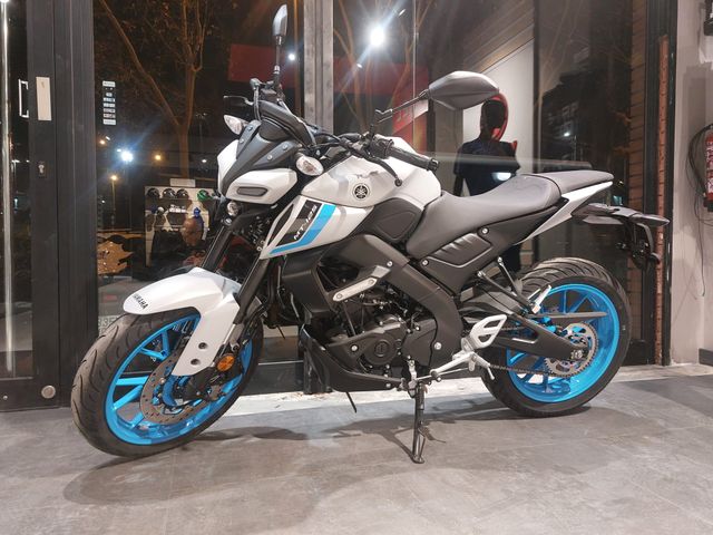NUEVA YAMAHA MT-125  2025