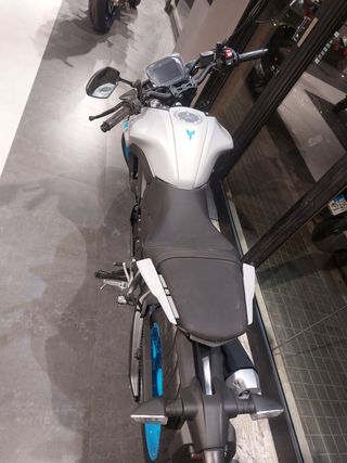 NUEVA YAMAHA MT-125  2025
