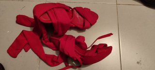 Zapatos rojos de tacón Marypaz