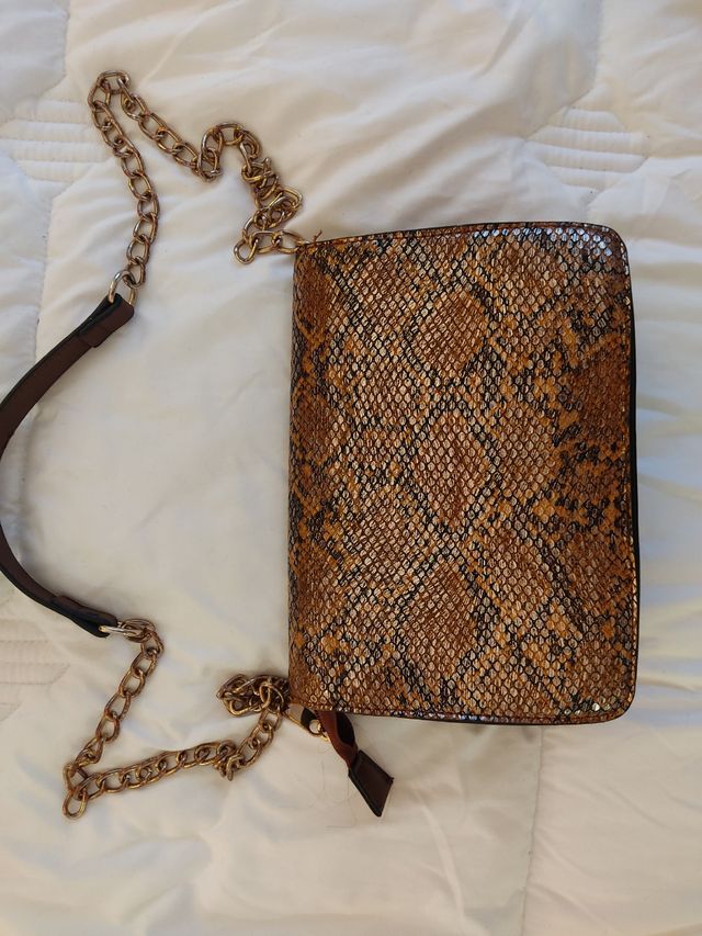 Bolso marrón estampado serpiente