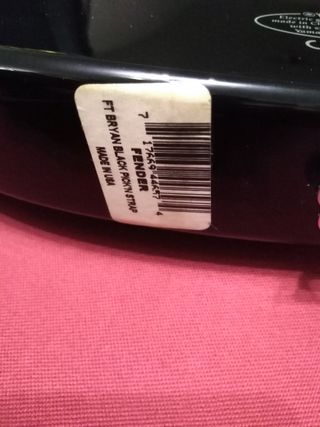 Chitarra Yamaha e amplicatore Marshal