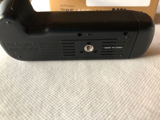 NIKON MB 17 F65 BATERIA
