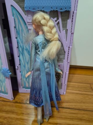Castillo Frozen+ muñeca Elsa que canta