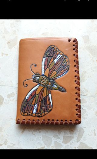 Cartera de piel 