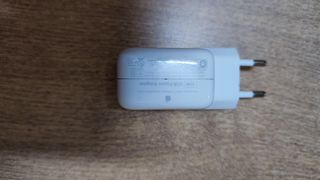 Adaptador de corriente Apple USB