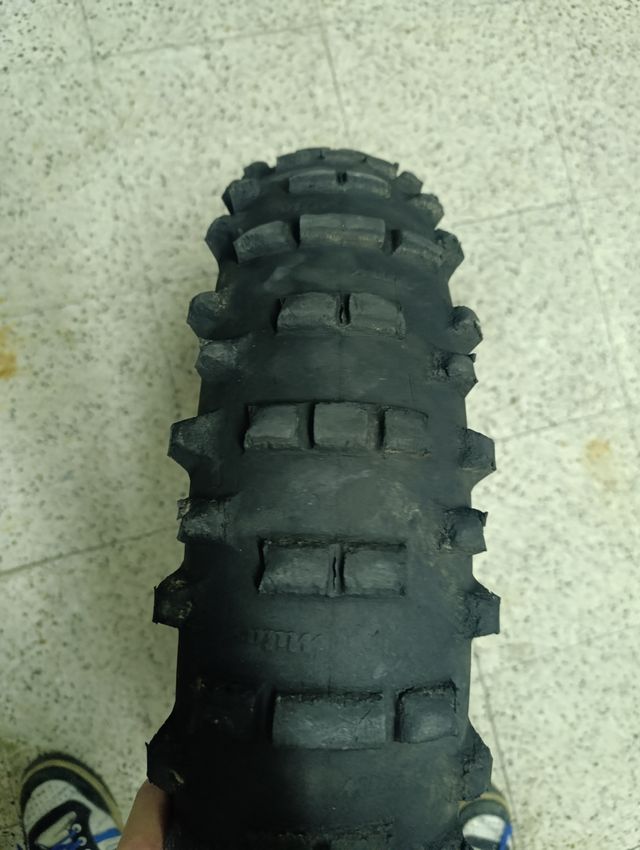 Neumático Mitas raya verde 140 80 18