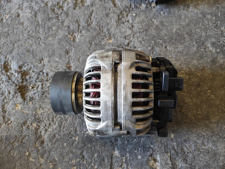 Alternador Volkswagen Transporter V Autobús  y_840