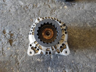 Alternador Volkswagen Transporter V Autobús  y_840
