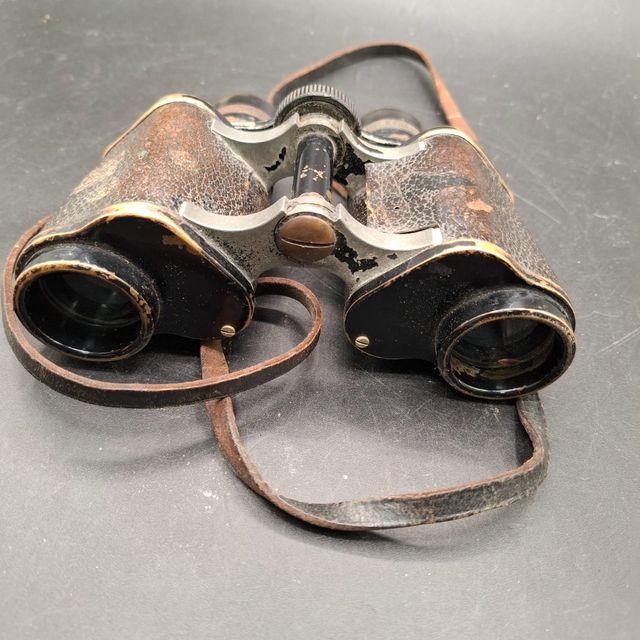 Prismáticos antiguos H. HUGHES & SON