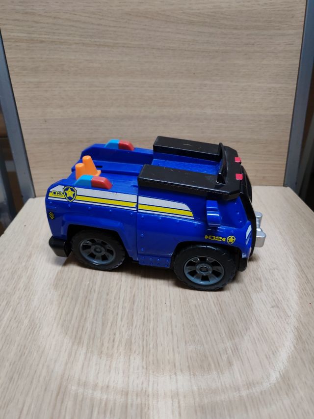 Coche patrulla canina