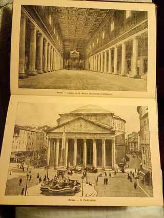 Libro souvenirs de Roma.