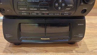 Cadena musica Panasonic con potentes altavoces