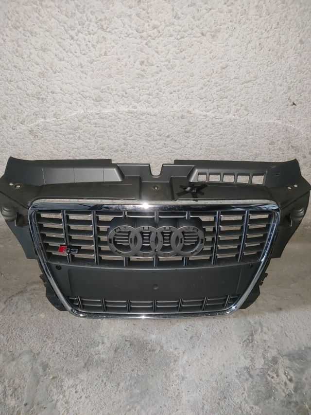 Parrilla Audi s3 8P Original