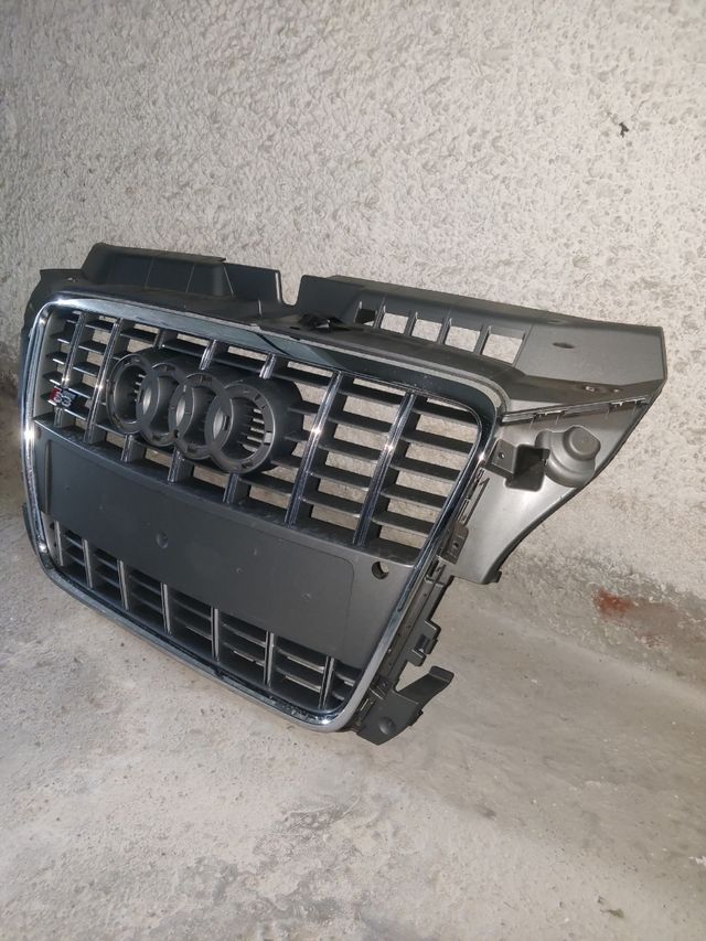 Parrilla Audi s3 8P Original