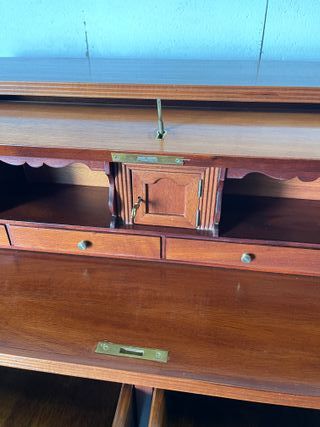 ✅escritorio madera maciza RESTAURADA
