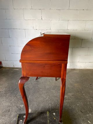 ✅escritorio madera maciza RESTAURADA