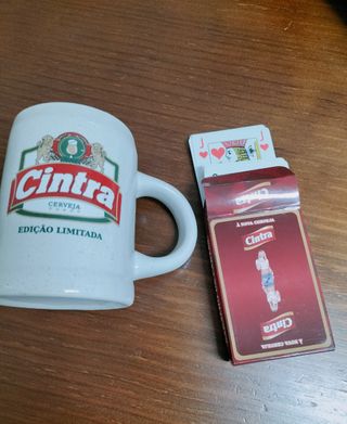 Caneca 🍺 e cartas