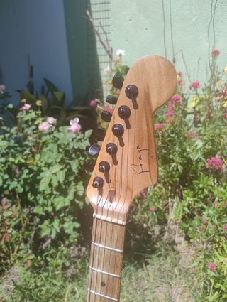 Stratocaster tipo fender Fraga