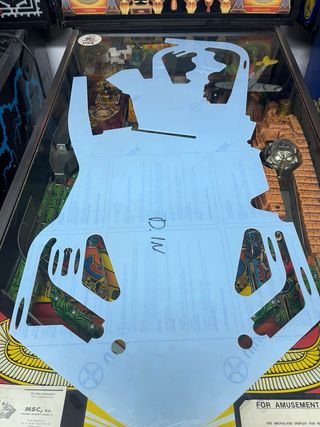Protector de tablero pinball dialed in