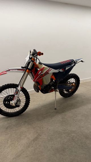 Ktm 450 six days 2023