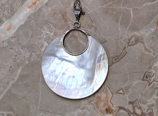 Colgante y cadena plata y nácar