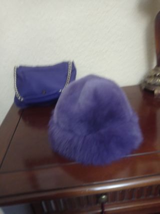 Gorro de pelito ruso morado