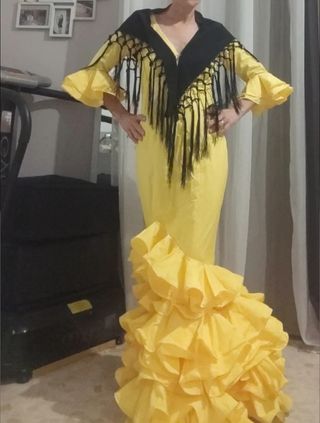 Trajes de flamenca a buenos precios mirar perfil 