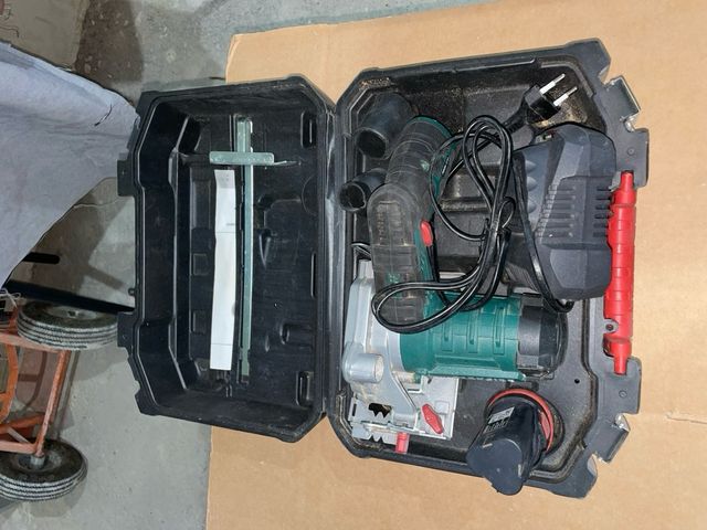 Sierra circular a batería Parkside 12v
No se envia