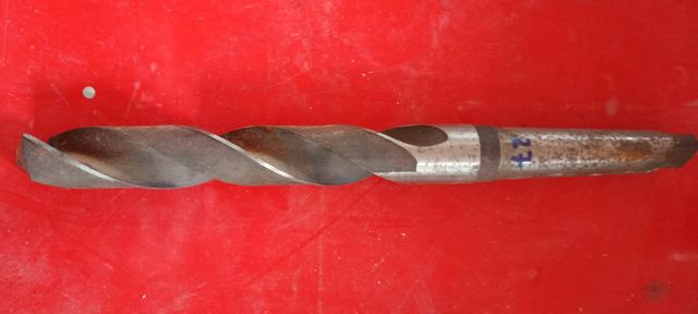 Brocas de distintos diámetros 