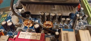 Placa madre AGP 8x DDR 400, ATI 9250