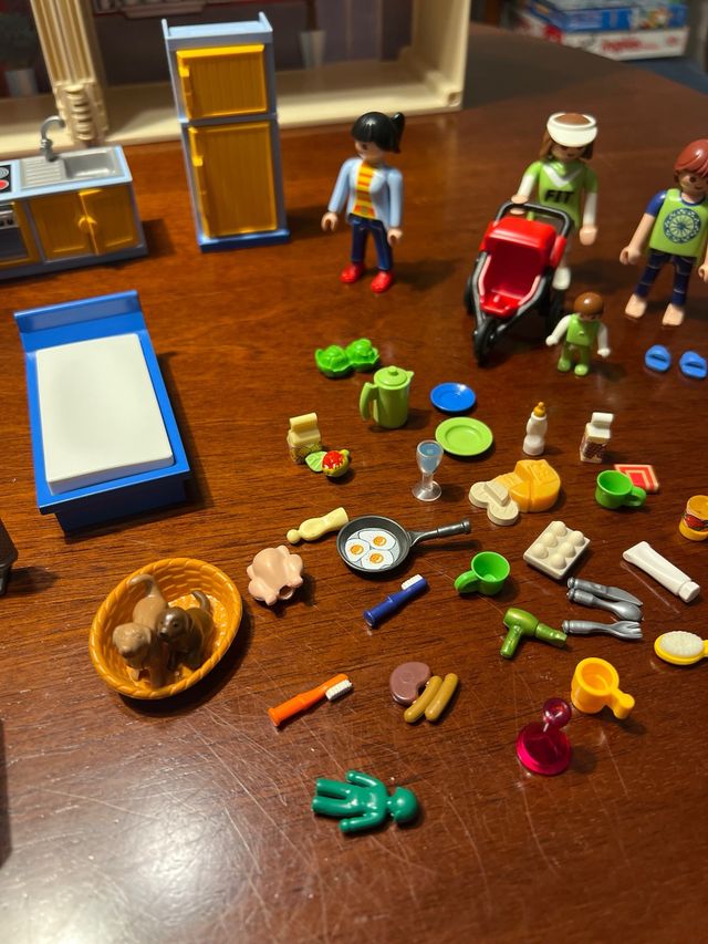CASA MALETIN PLAYMOBIL
